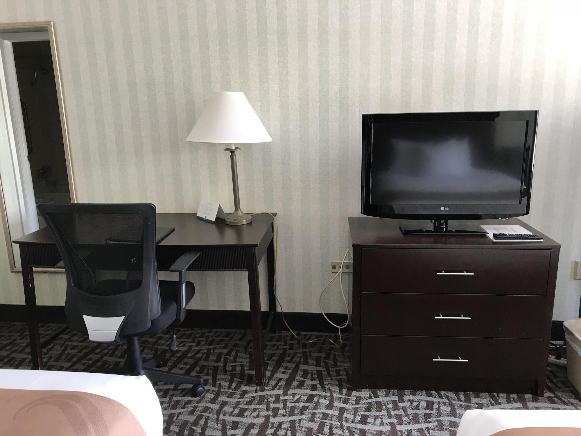Quality Inn Fredericksburg Near Historic Downtown Exterior photo