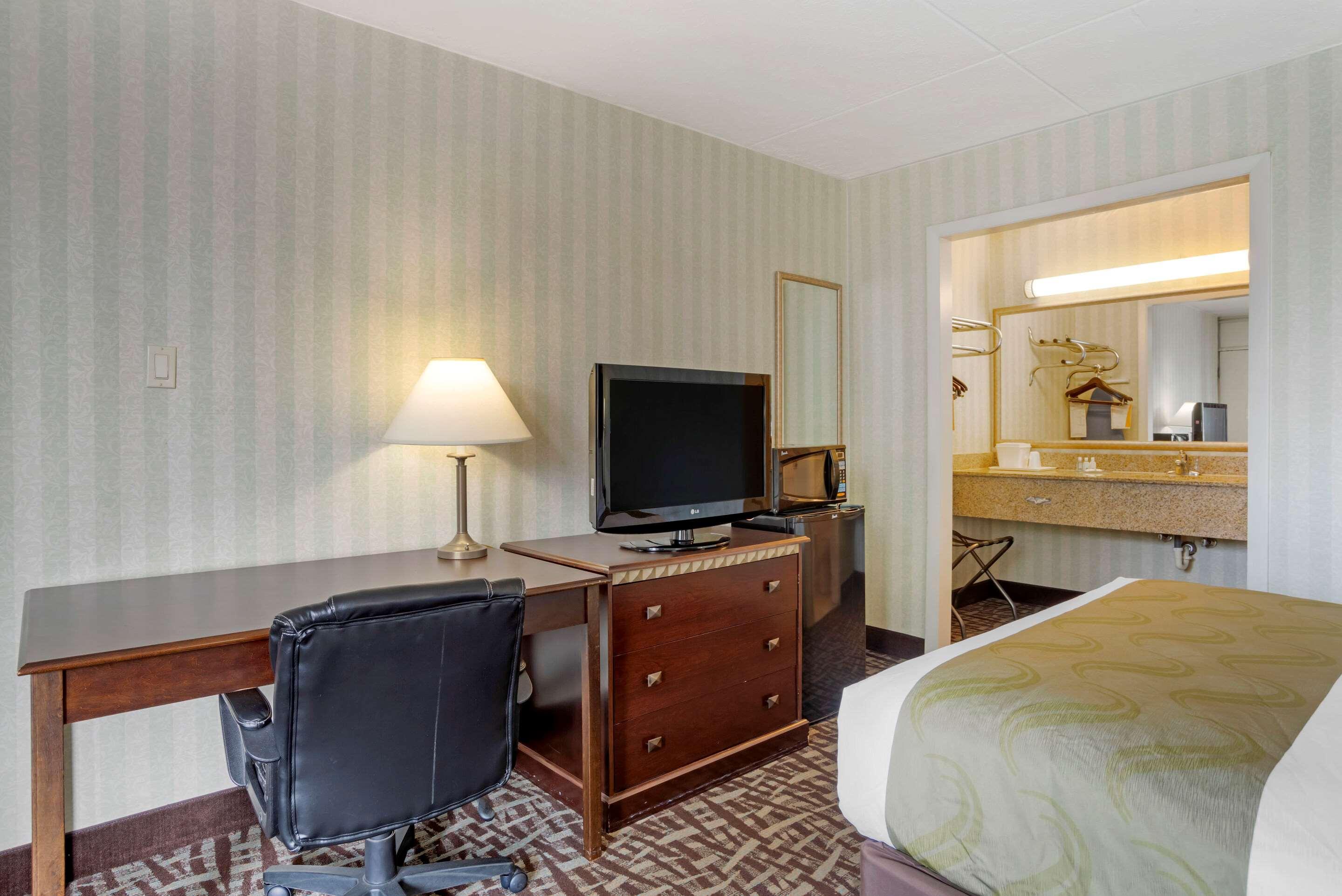 Quality Inn Fredericksburg Near Historic Downtown Exterior photo
