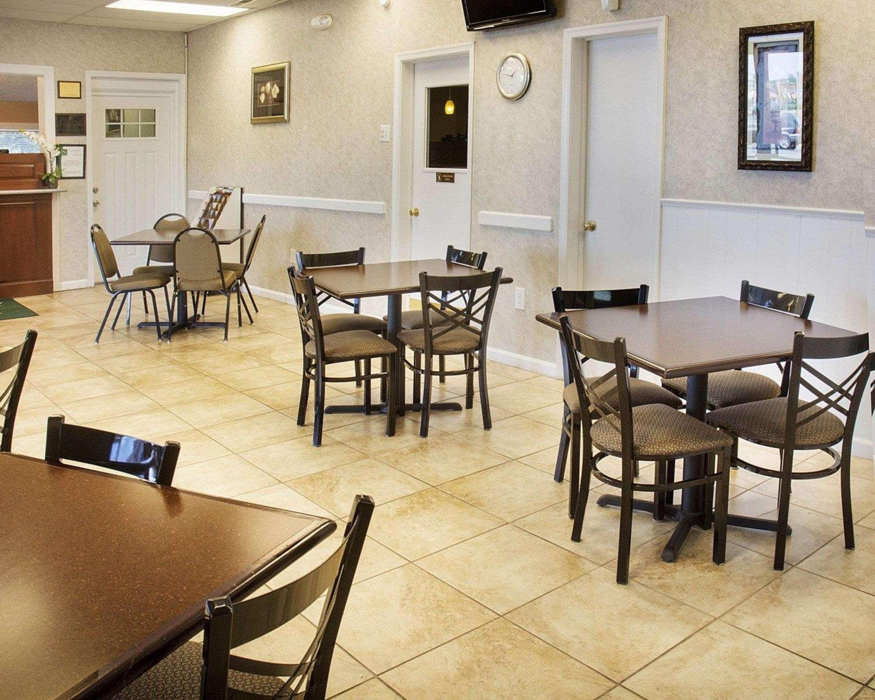 Quality Inn Fredericksburg Near Historic Downtown Exterior photo