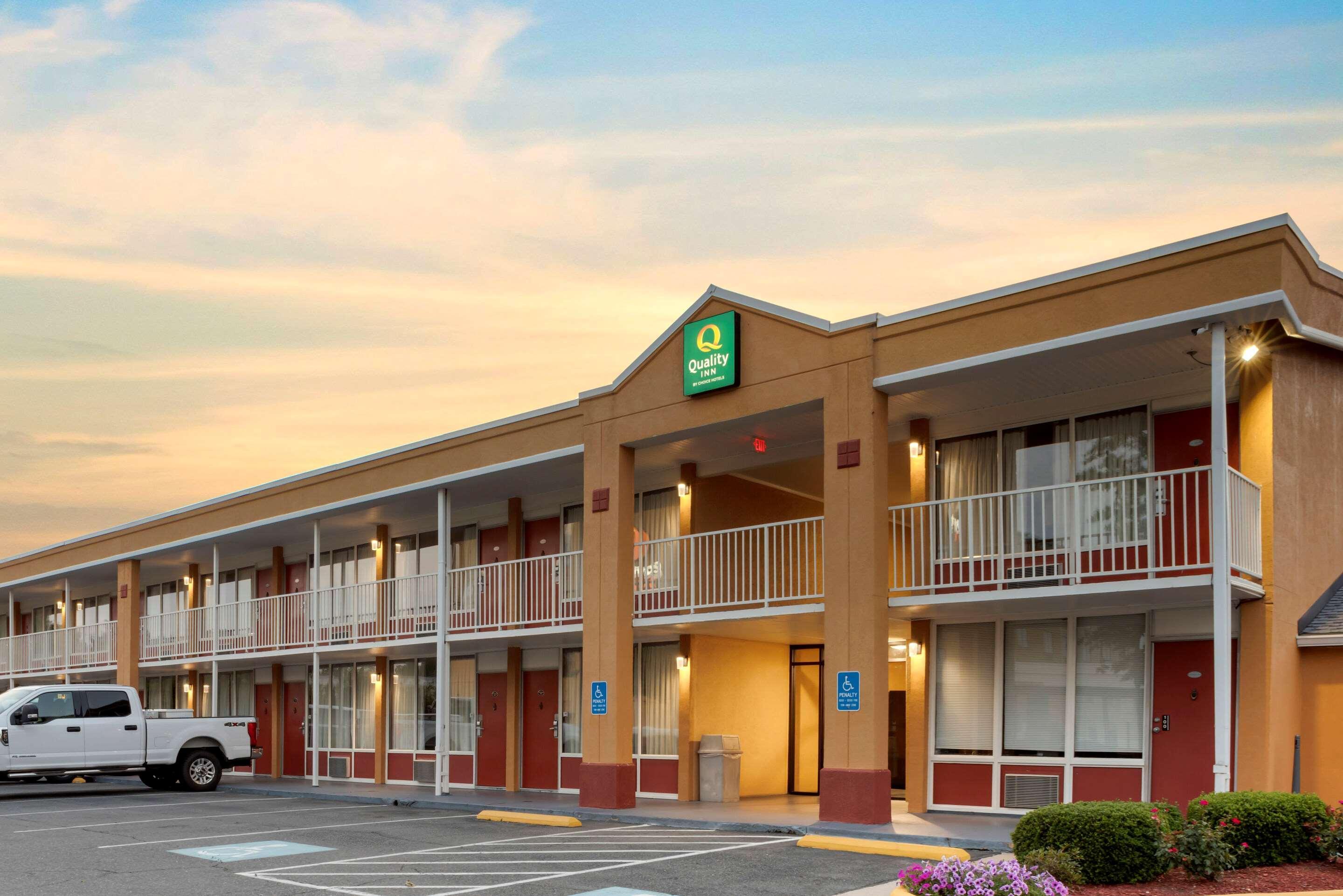 Quality Inn Fredericksburg Near Historic Downtown Exterior photo