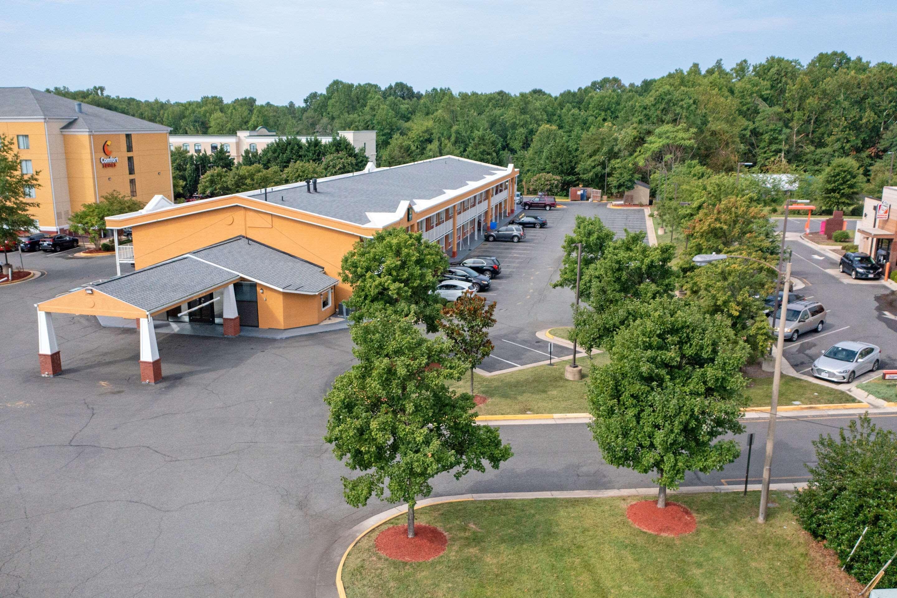 Quality Inn Fredericksburg Near Historic Downtown Exterior photo