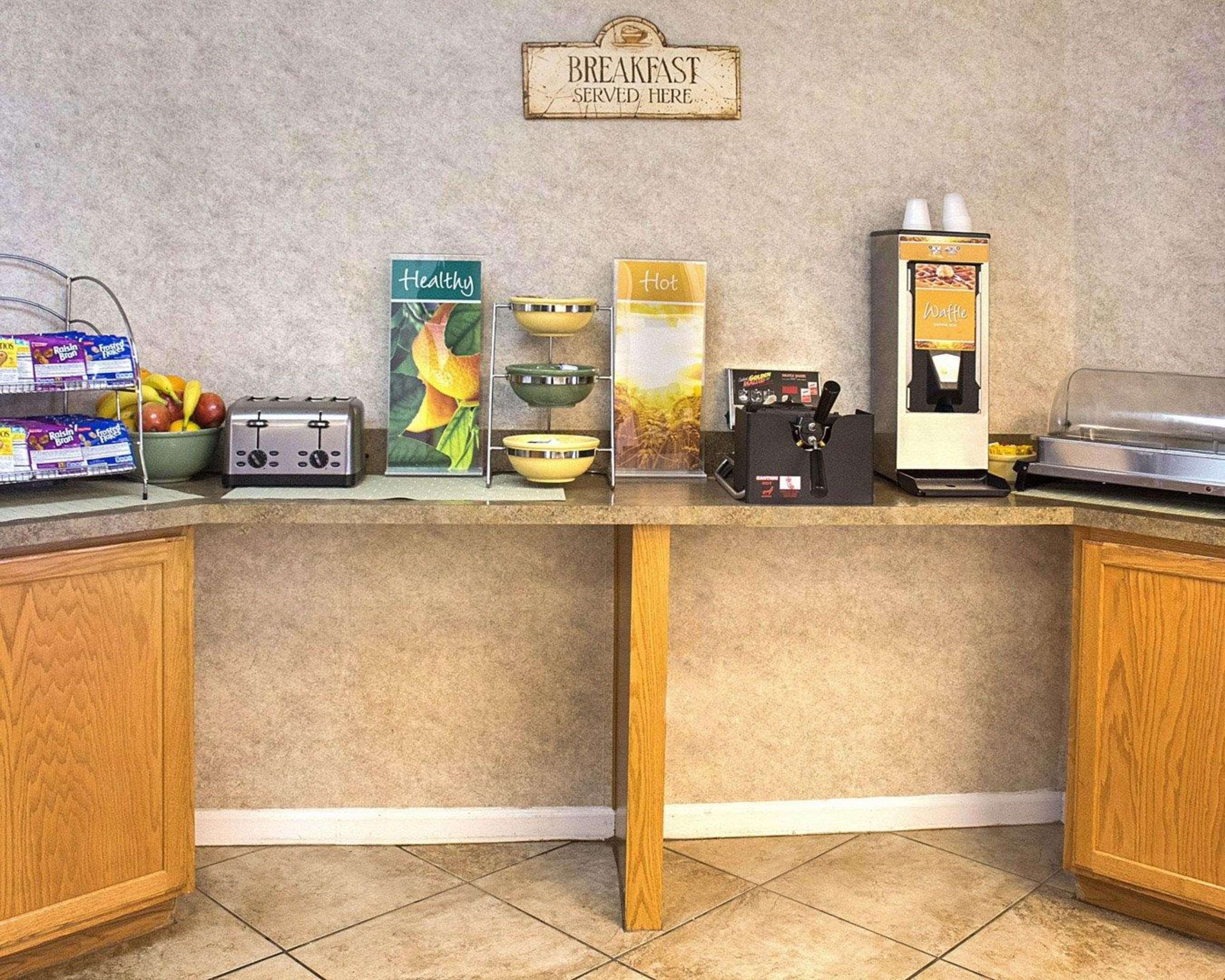 Quality Inn Fredericksburg Near Historic Downtown Exterior photo